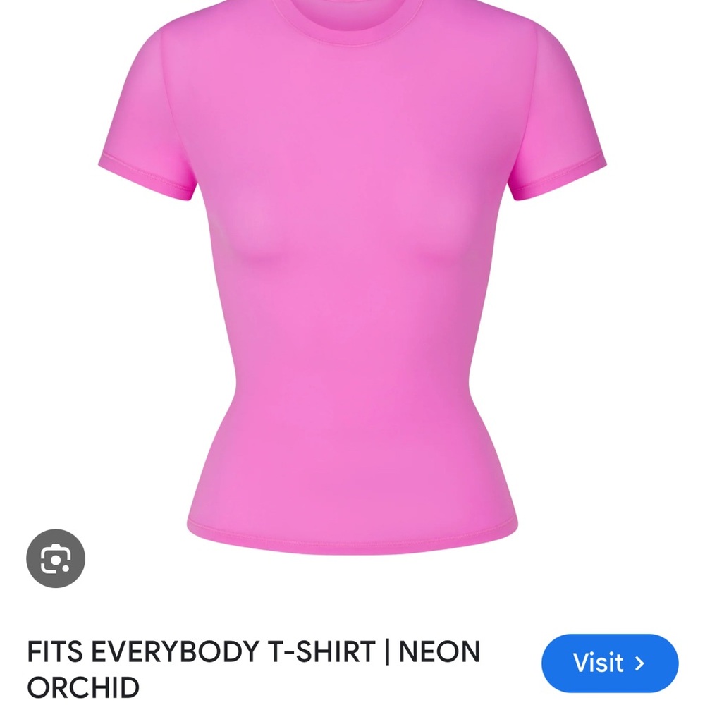 Skims fits everybody neon orchid tshirt